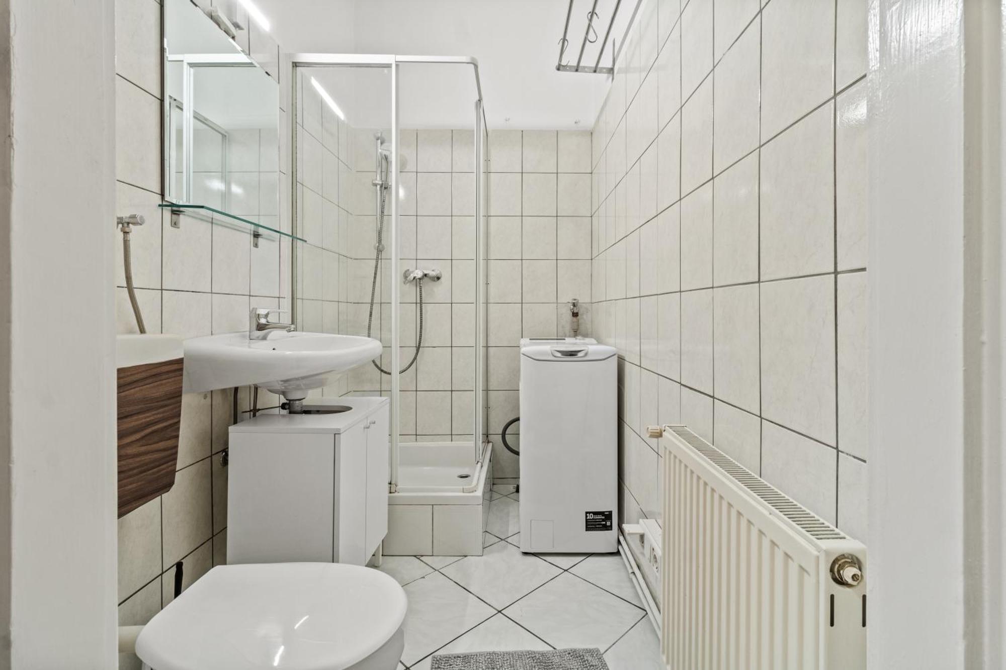 Modern Apartment, 3 Min To "U3 Neubaugasse" Viena Exterior foto